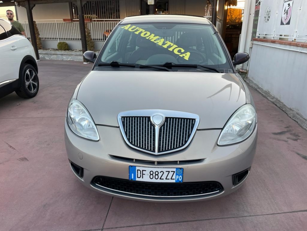 LANCIA YPSILON AUTOMATICA 1.3 MULTIJET 75 CV 